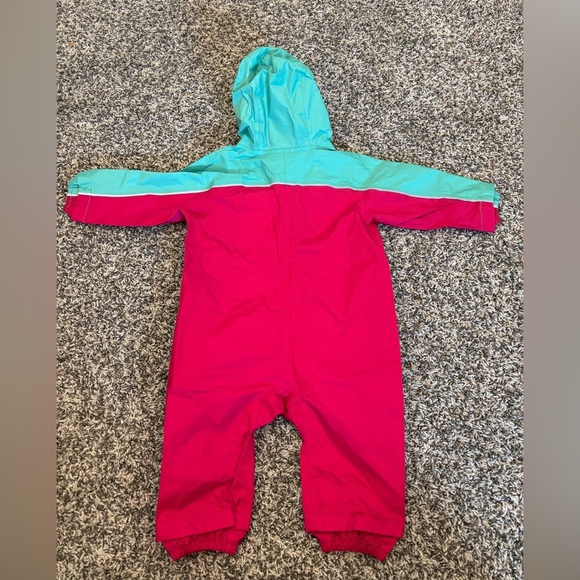 Patagonia Baby Torrentshell H2NO 3-6 Months Rain Suit Pink Green 1 Piece Suit - Picture 3 of 3